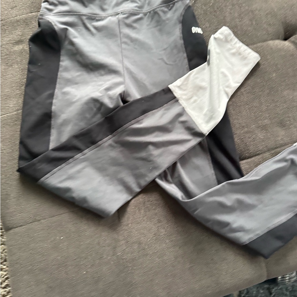 Gymshark Kids Leggings in Gray and Black